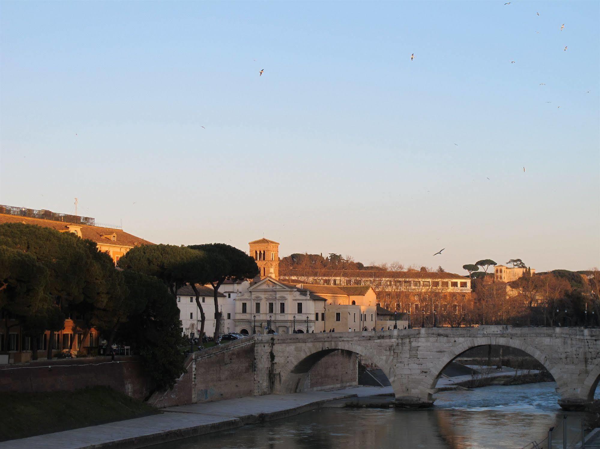 Arco Dei Tolomei Alojamento de Acomodação e Pequeno-almoço Roma